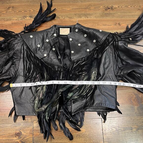 Vintage Woman’s Leather Stud Feather Cropped Biker Western Fringed Jacket - Picture 6 of 7